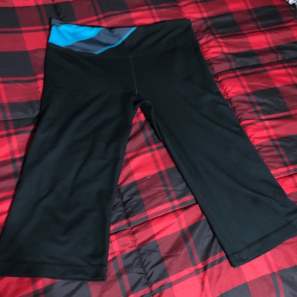 Under Armor Relaxed Fit Capris